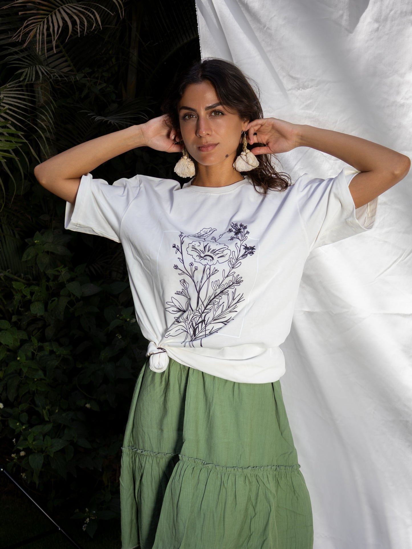 White Sam T-shirt - PAVO Egypt