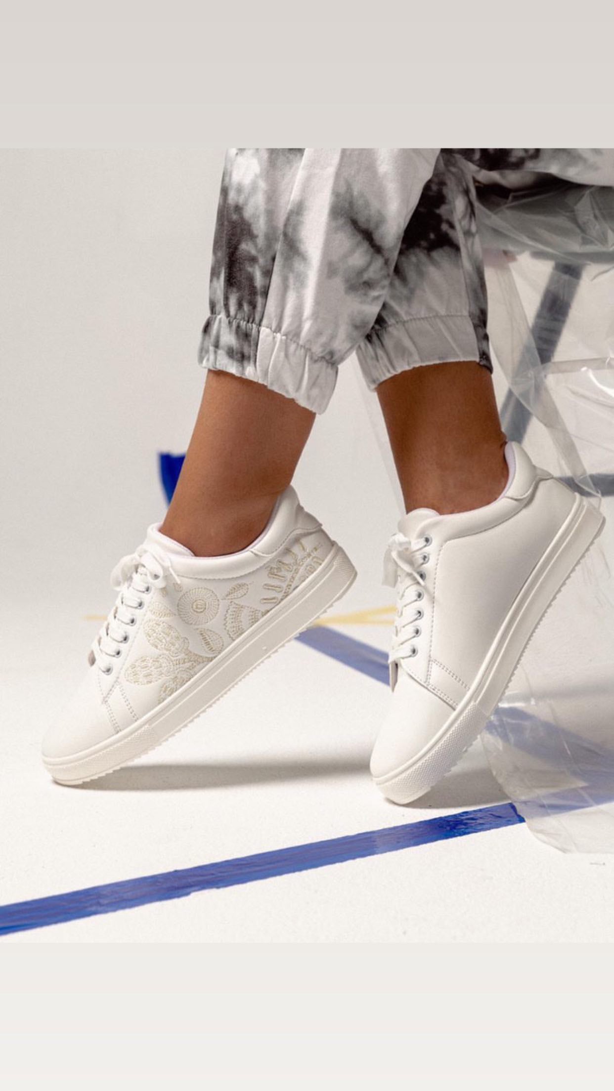 Sneakers Floral White - PAVO Egypt