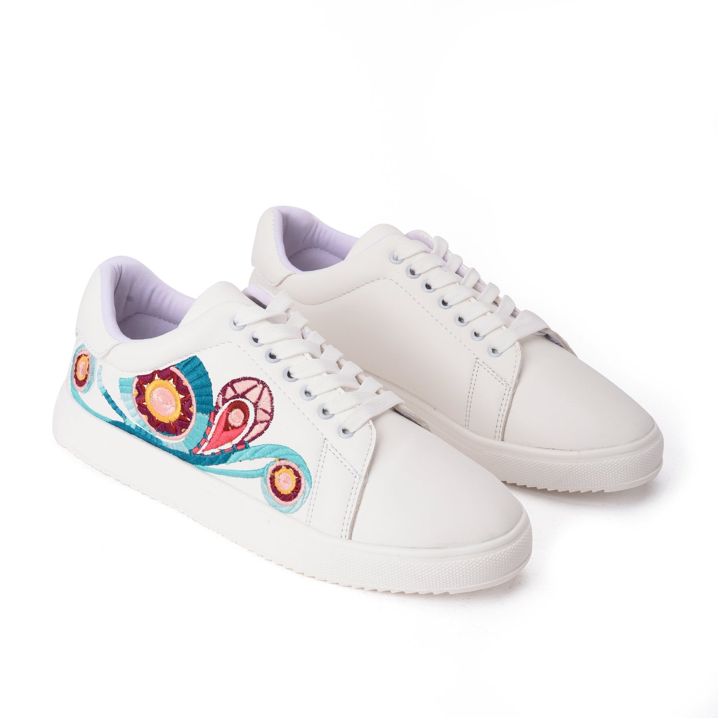 Sneakers Nairobi White Bypavo