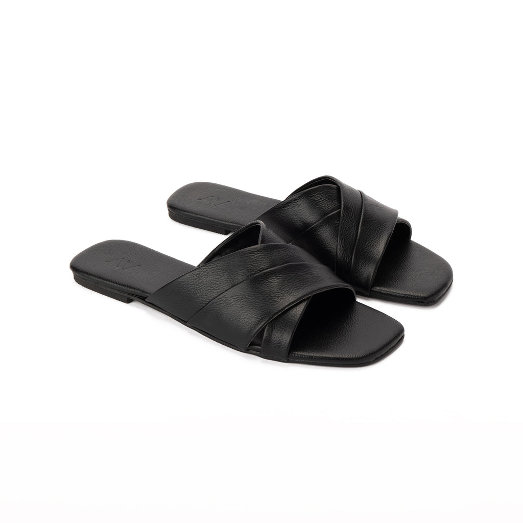 Black Elara Slipper
