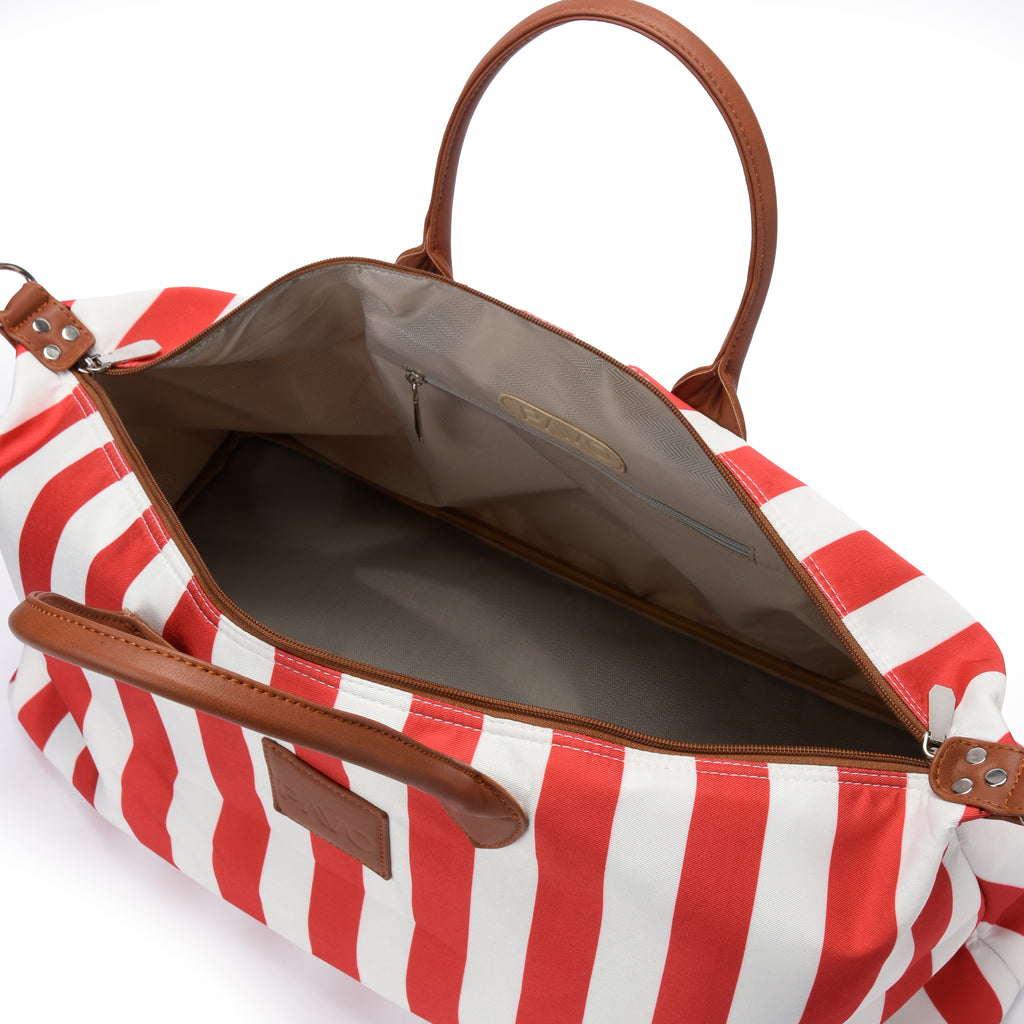 Red Como Duffle