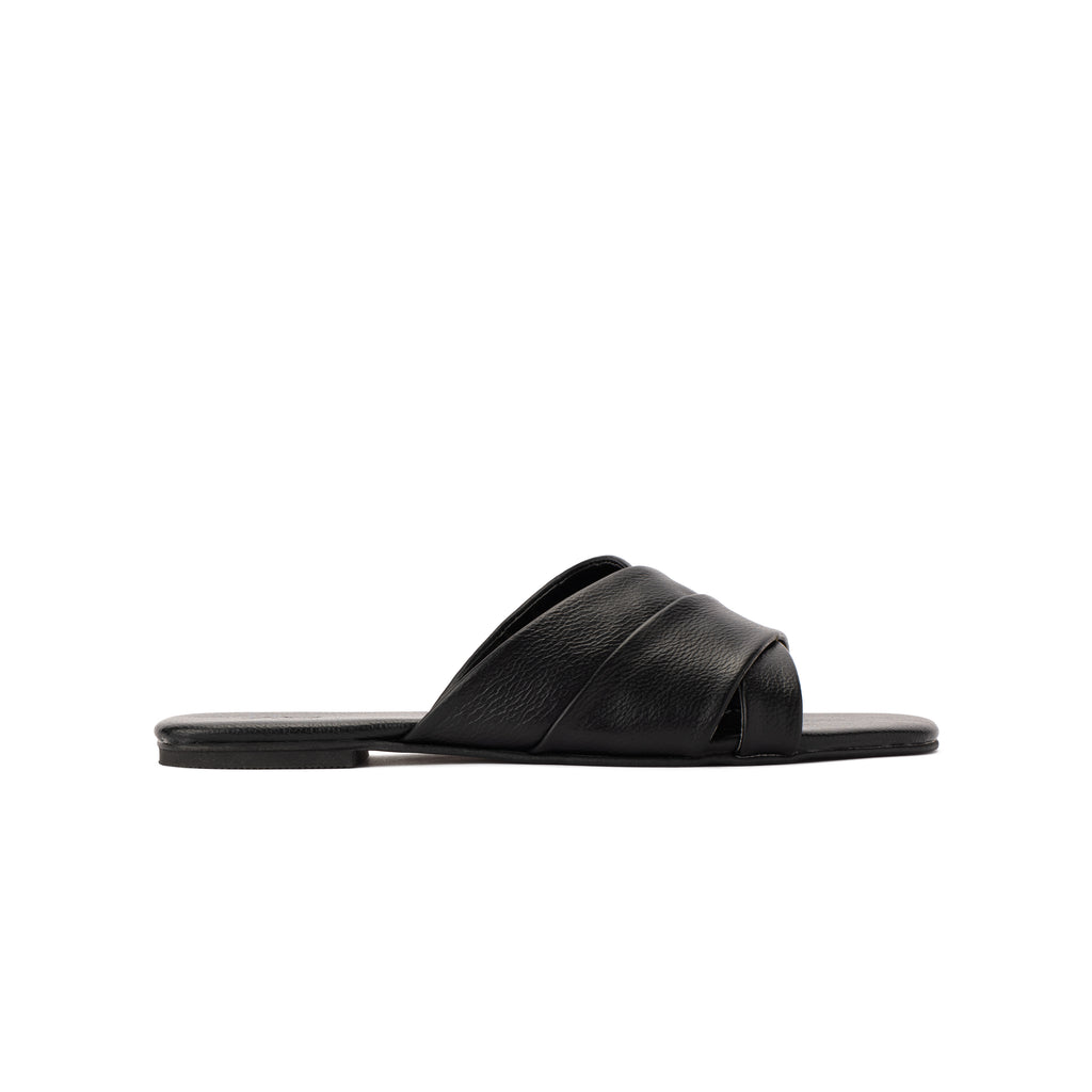 Black Elara Slipper