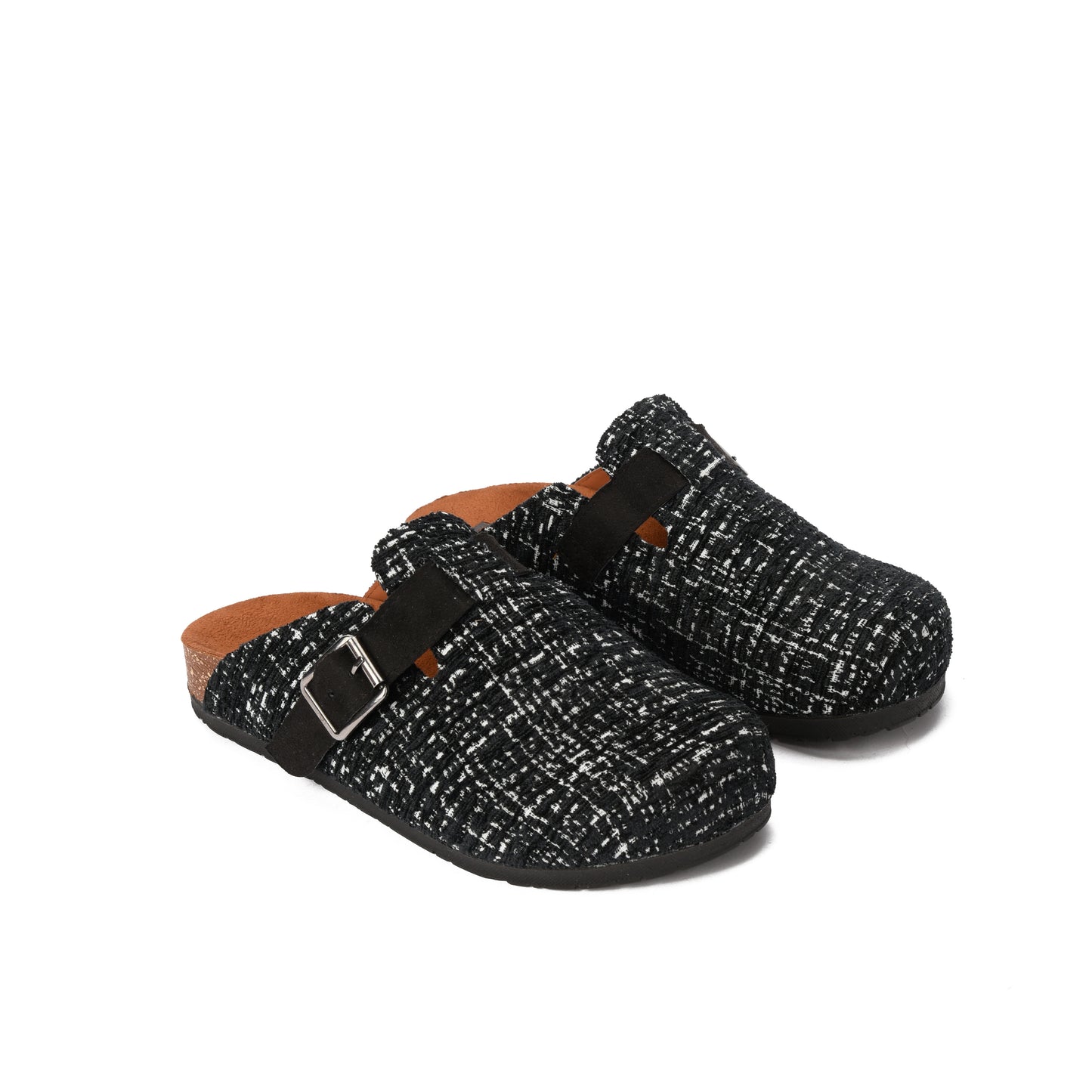 Black and white Pixel Mule