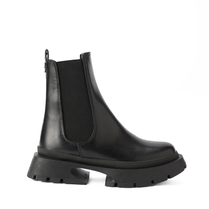 Black Nova Boots